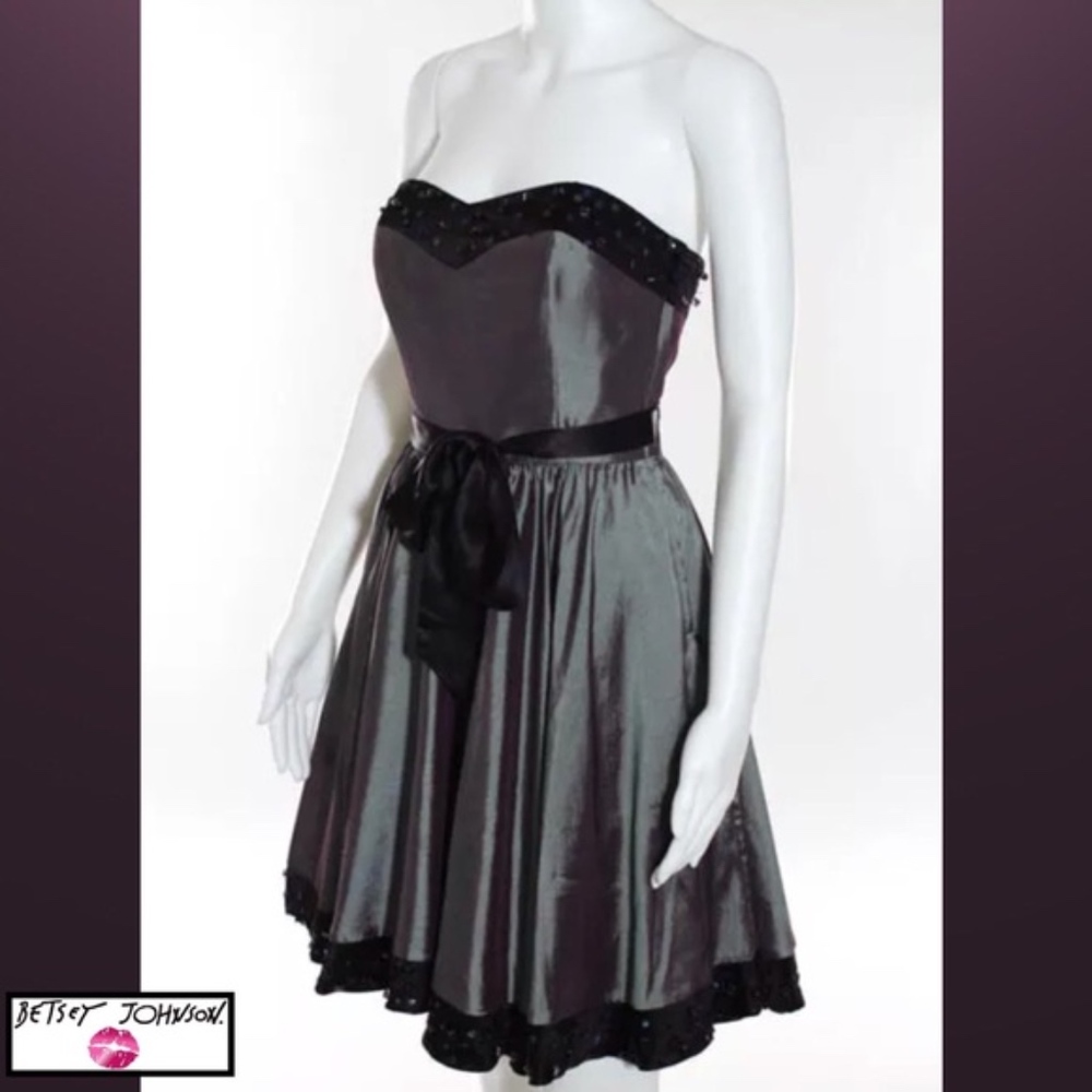 Betsey Johnson Cocktail Dress - Size 4